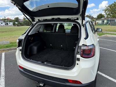 2018 Jeep Compass - Thumbnail