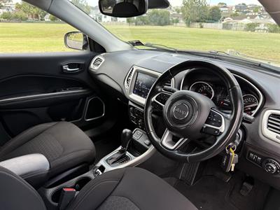 2018 Jeep Compass - Thumbnail