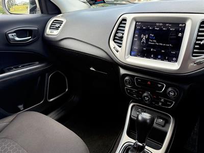 2018 Jeep Compass - Thumbnail