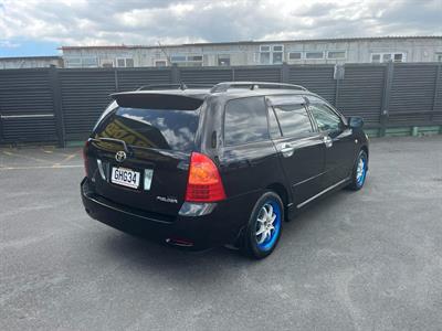 2005 Toyota Corolla - Thumbnail