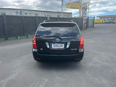 2005 Toyota Corolla - Thumbnail