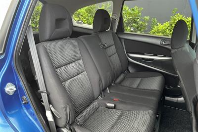 2004 Honda Stream - Thumbnail