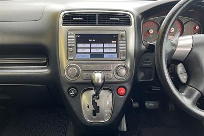 2004 Honda Stream - Thumbnail