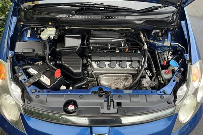 2004 Honda Stream - Thumbnail