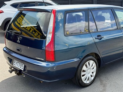 2009 Mitsubishi Lancer - Thumbnail