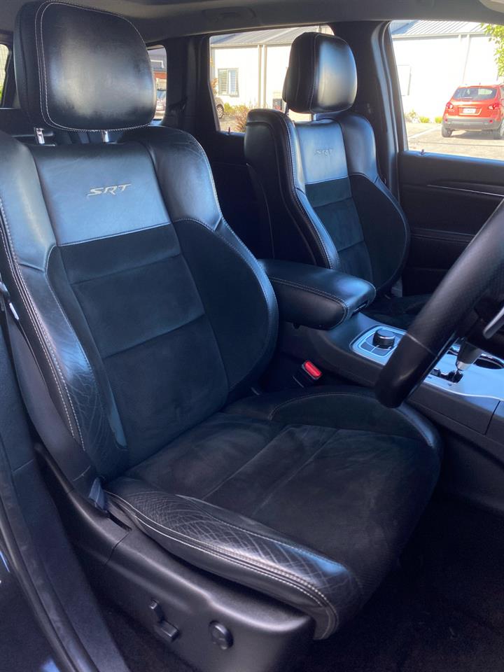 2013 Jeep GRAND CHEROKEE