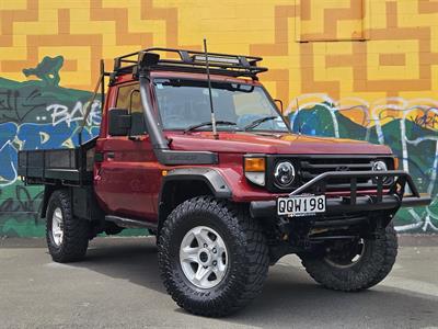 2001 Toyota Land Cruiser - Image Coming Soon