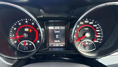 2015 Holden Commodore - Thumbnail