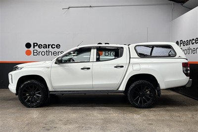 2021 Mitsubishi Triton - Thumbnail