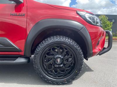 2017 Toyota Hilux - Thumbnail