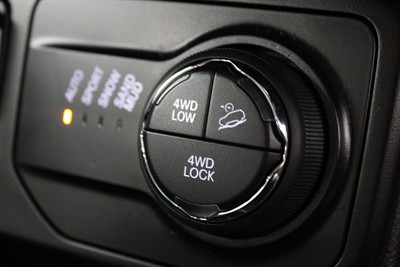 2023 Jeep Renegade - Thumbnail