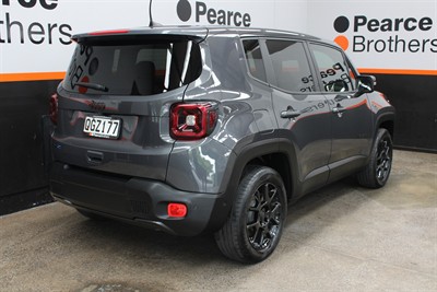 2023 Jeep Renegade - Thumbnail