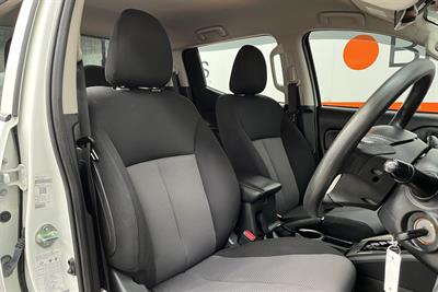 2021 Mitsubishi Triton - Thumbnail