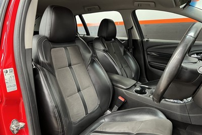 2016 Holden Commodore - Thumbnail