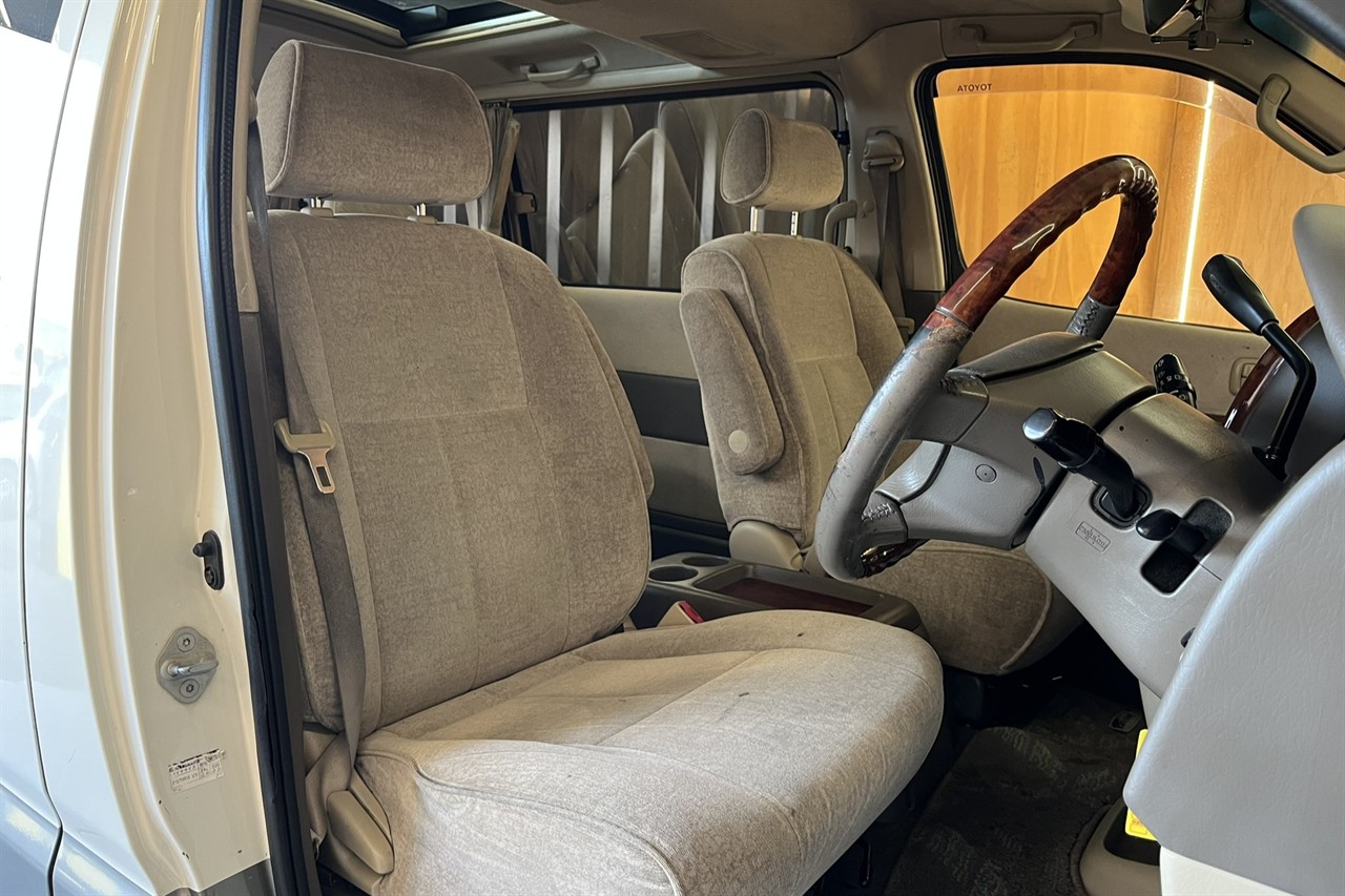 2002 Toyota Hiace