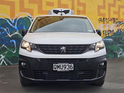 2024 Peugeot Partner - Thumbnail