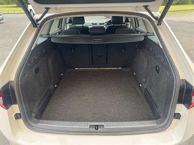 2021 Skoda Superb - Thumbnail