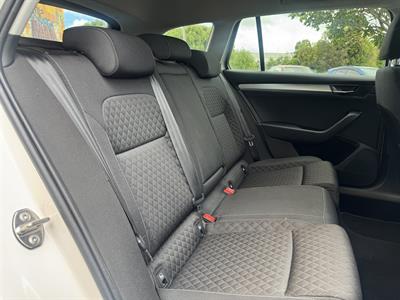 2021 Skoda Superb - Thumbnail