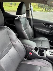 2015 Nissan QASHQAI - Thumbnail