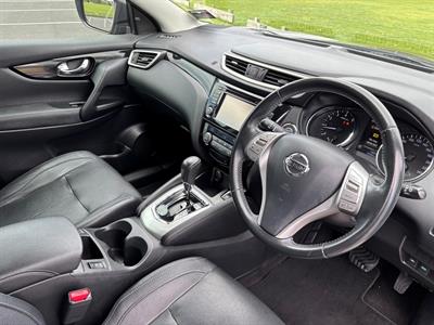2015 Nissan QASHQAI - Thumbnail