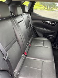 2015 Nissan QASHQAI - Thumbnail