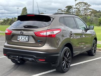 2015 Nissan QASHQAI - Thumbnail