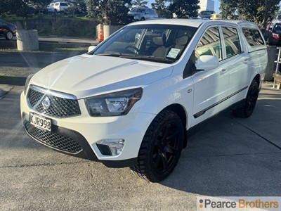 2017 Ssangyong Actyon - Thumbnail