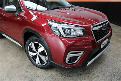 2020 Subaru FORESTER - Thumbnail
