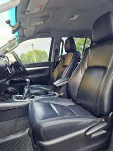2017 Toyota Hilux - Thumbnail