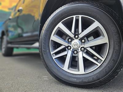 2017 Toyota Hilux - Thumbnail