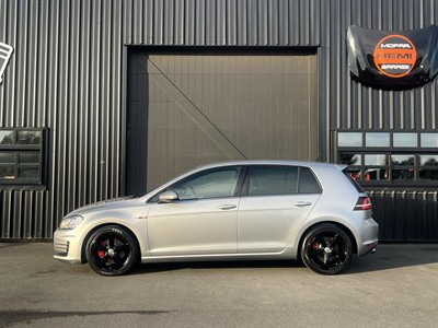 2015 Volkswagen GOLF - Thumbnail