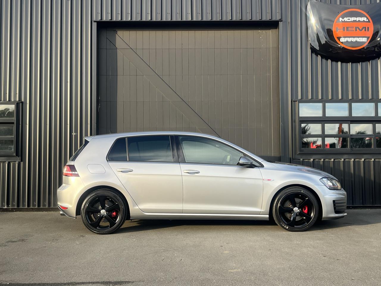 2015 Volkswagen GOLF
