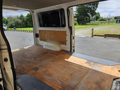 2015 Toyota Hiace - Thumbnail