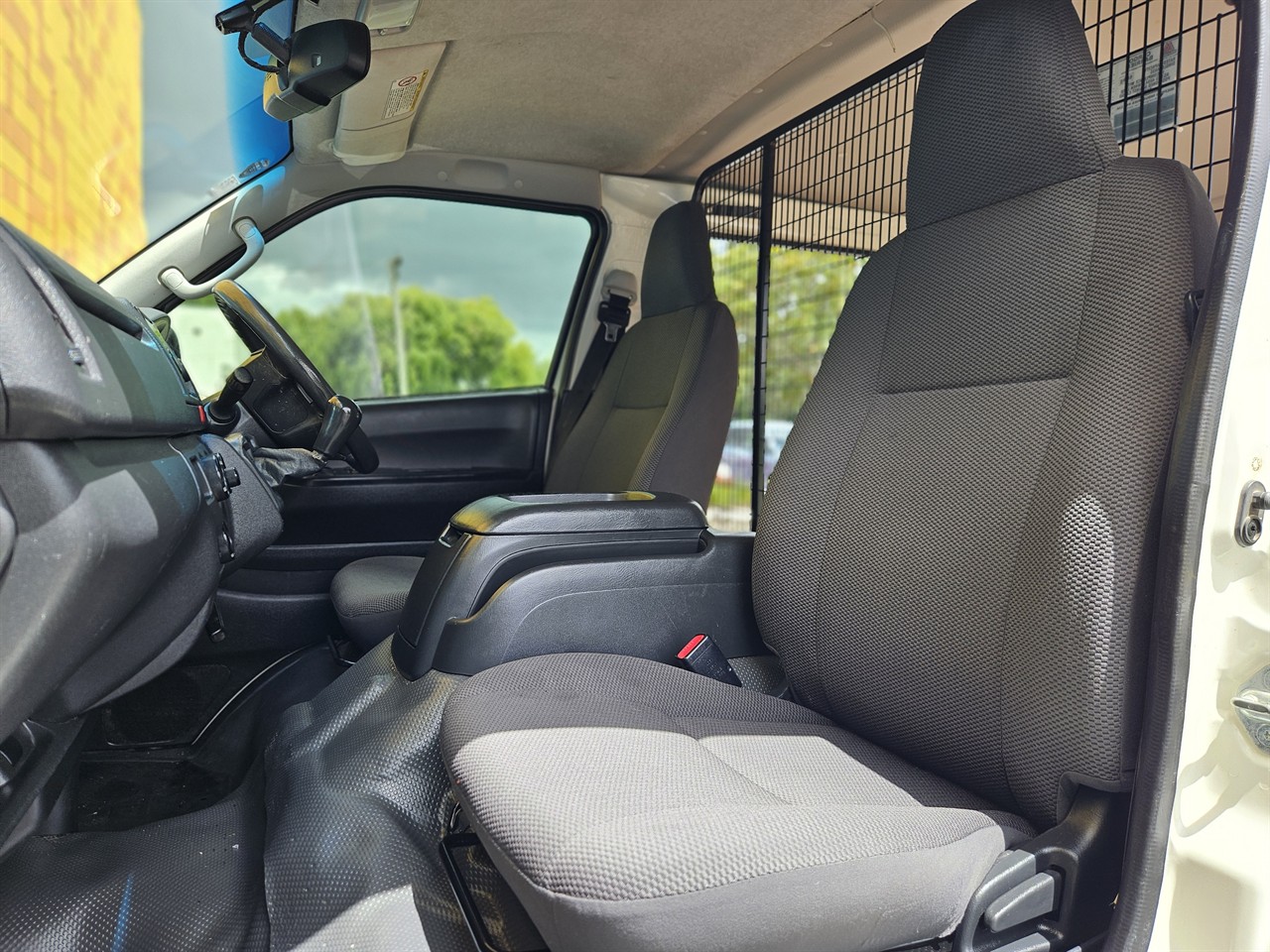 2015 Toyota Hiace