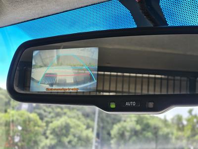 2015 Toyota Hiace - Thumbnail