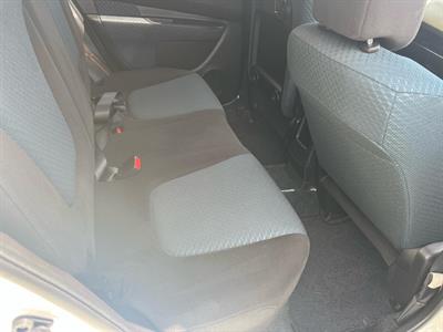 2006 Nissan Wingroad - Thumbnail