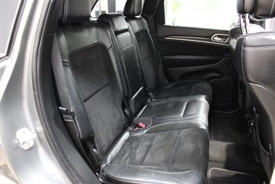 2012 Jeep Grand Cherokee - Thumbnail