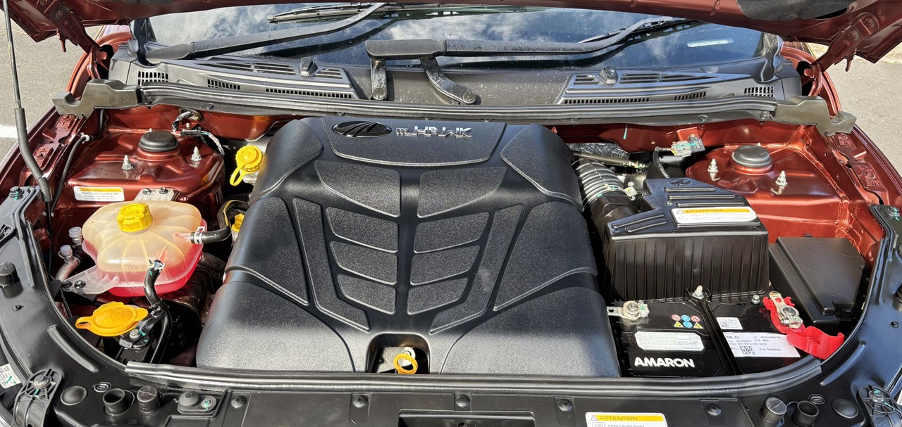 2021 Mahindra XUV500