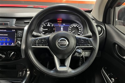 2021 Nissan Navara - Thumbnail