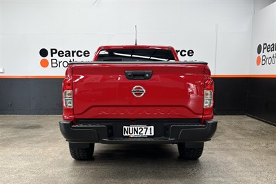 2021 Nissan Navara - Thumbnail