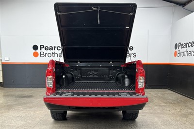 2021 Nissan Navara - Thumbnail
