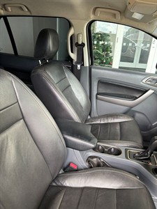 2017 Ford Everest - Thumbnail