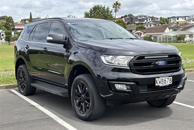 2017 Ford Everest - Thumbnail