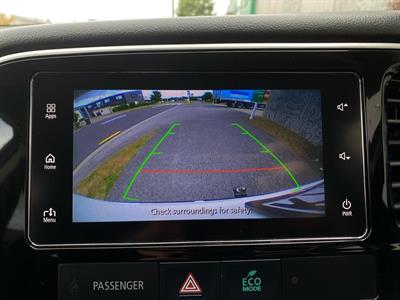 2017 Mitsubishi Outlander - Thumbnail