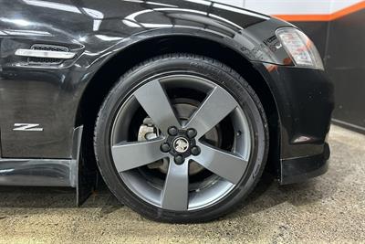 2013 Holden COMMODORE - Thumbnail