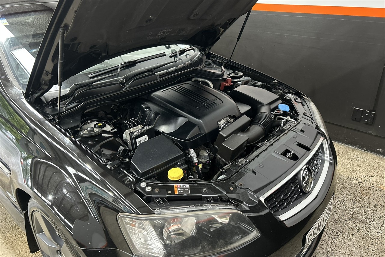2013 Holden COMMODORE