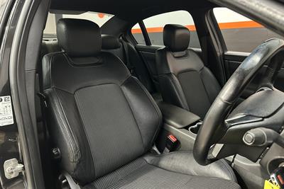 2013 Holden COMMODORE - Thumbnail