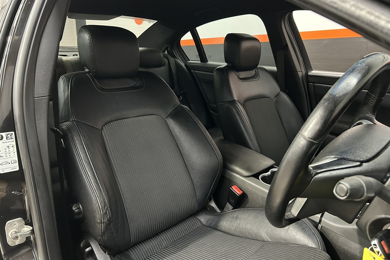 2013 Holden COMMODORE