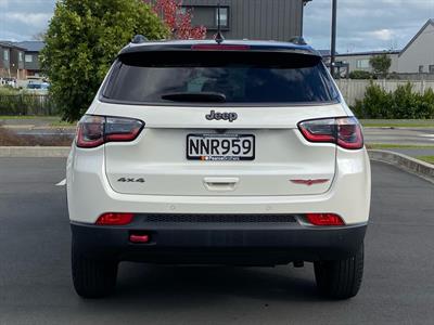 2021 Jeep Compass - Thumbnail