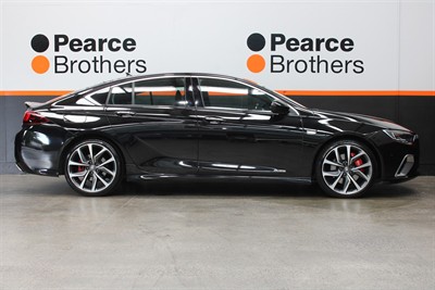 2019 Holden Commodore - Thumbnail